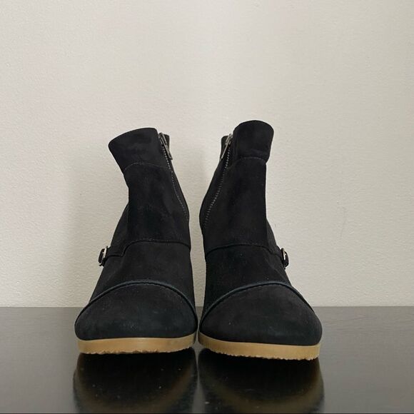 JCREW Greer black suede wedge buckle zip up ankle bootie - Picture 5 of 8